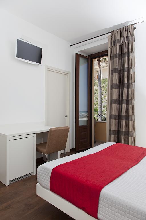 Iamartino Quality Rooms Термолі Номер фото